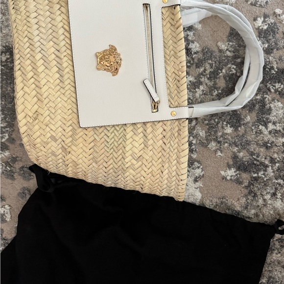 Versace summer woven White handle leather Tote - Picture 2 of 5